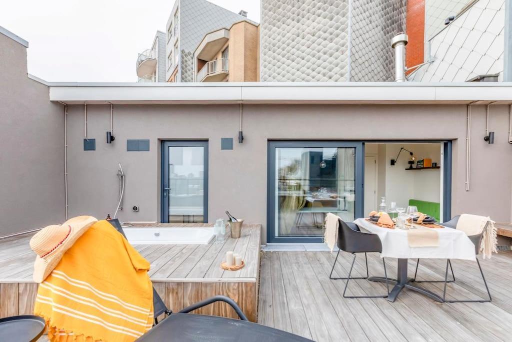 Love Nest - Your Cosy Penthouse Ostende Exterior foto